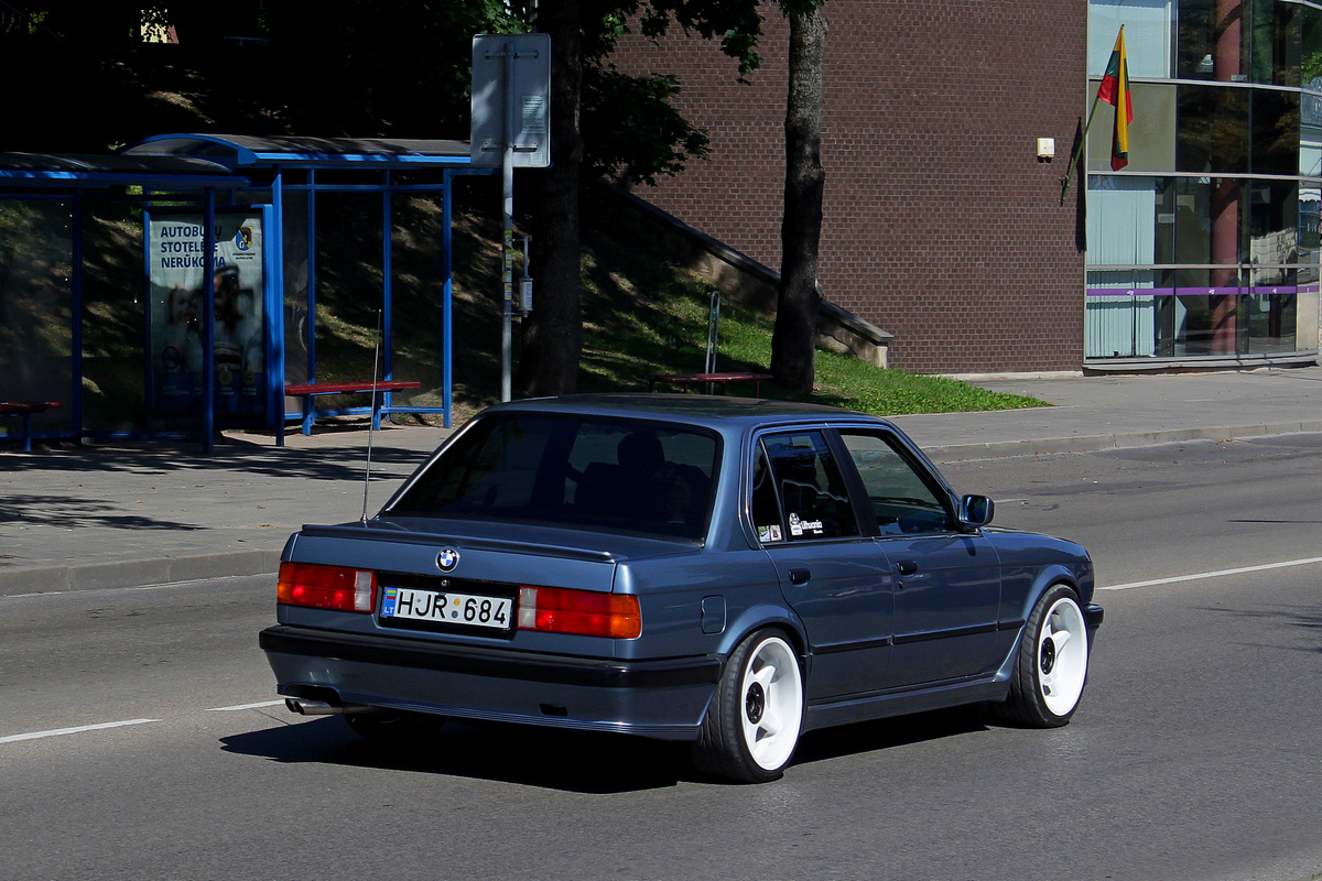 Литва, № HJR 684 — BMW 3 Series (E30) '82-94