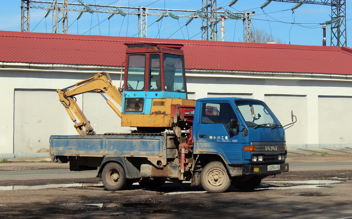 Псковская область, № О 009 НУ 60 — Toyota Toyoace (LY60) '85–95