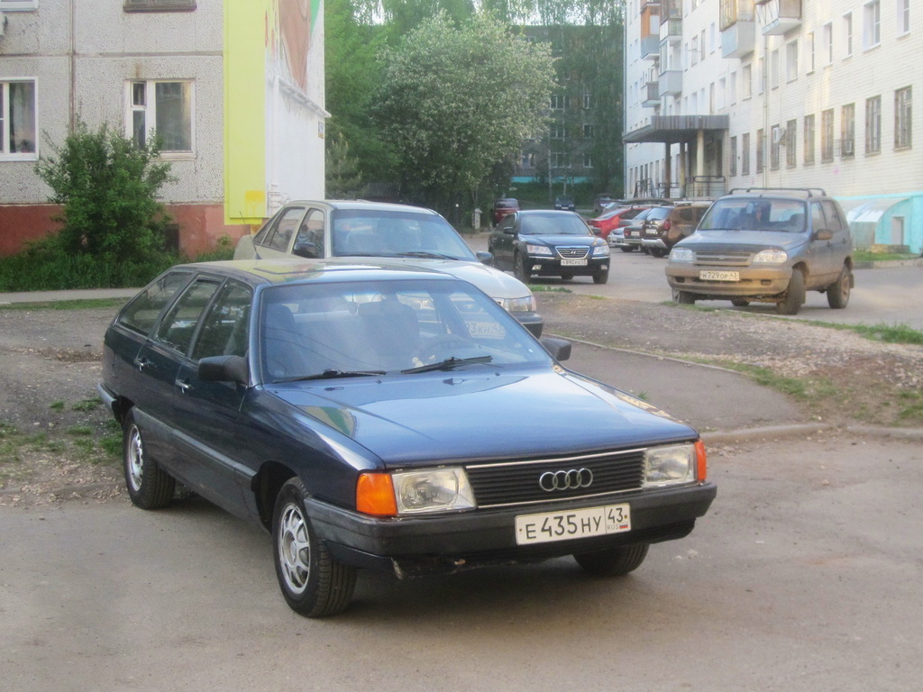 Кировская область, № Е 435 НУ 43 — Audi 100 Avant (C3) '82-91