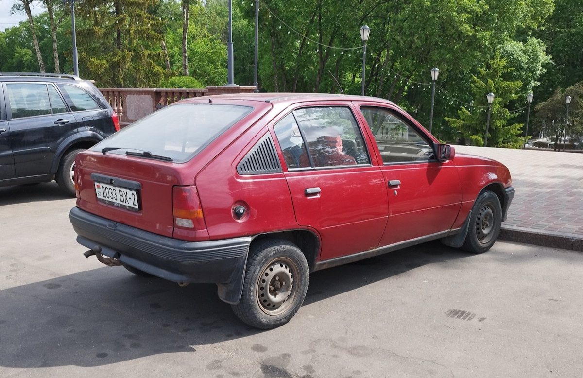 Витебская область, № 2033 ВХ-2 — Opel Kadett (E) '84-95