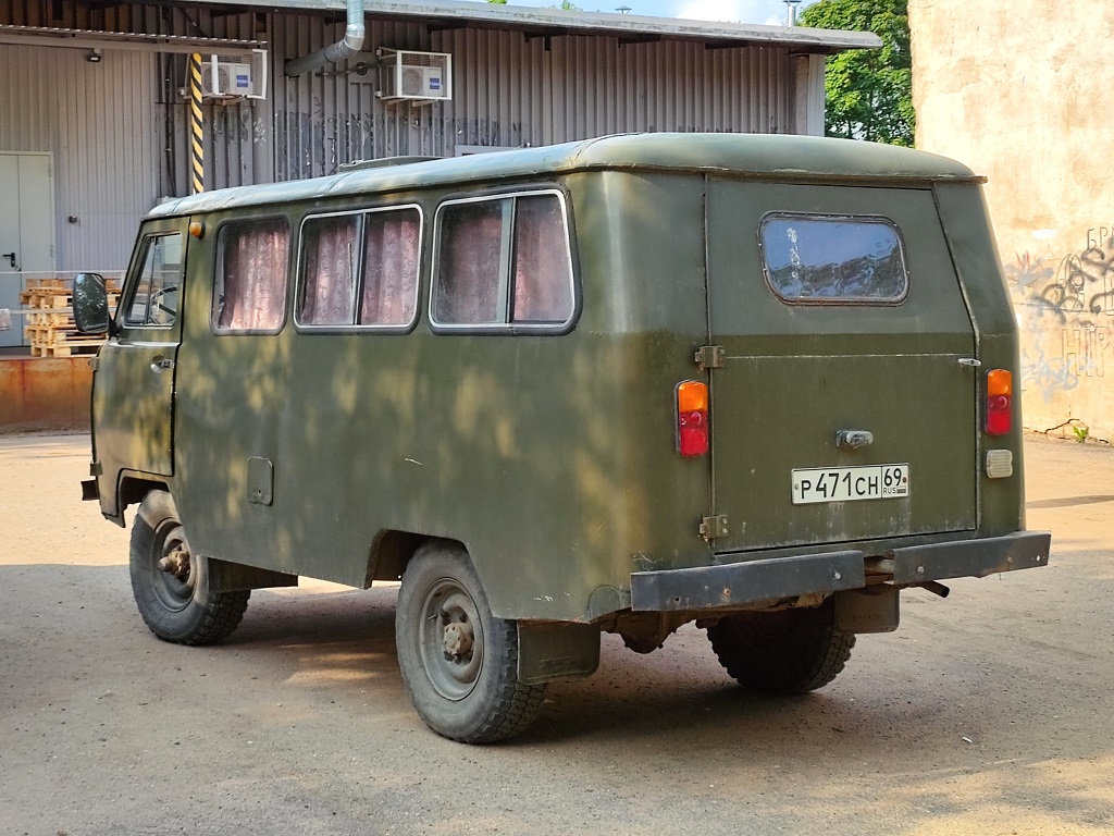 Тверская область, № Р 471 СН 69 — УАЗ-452Д '65-85