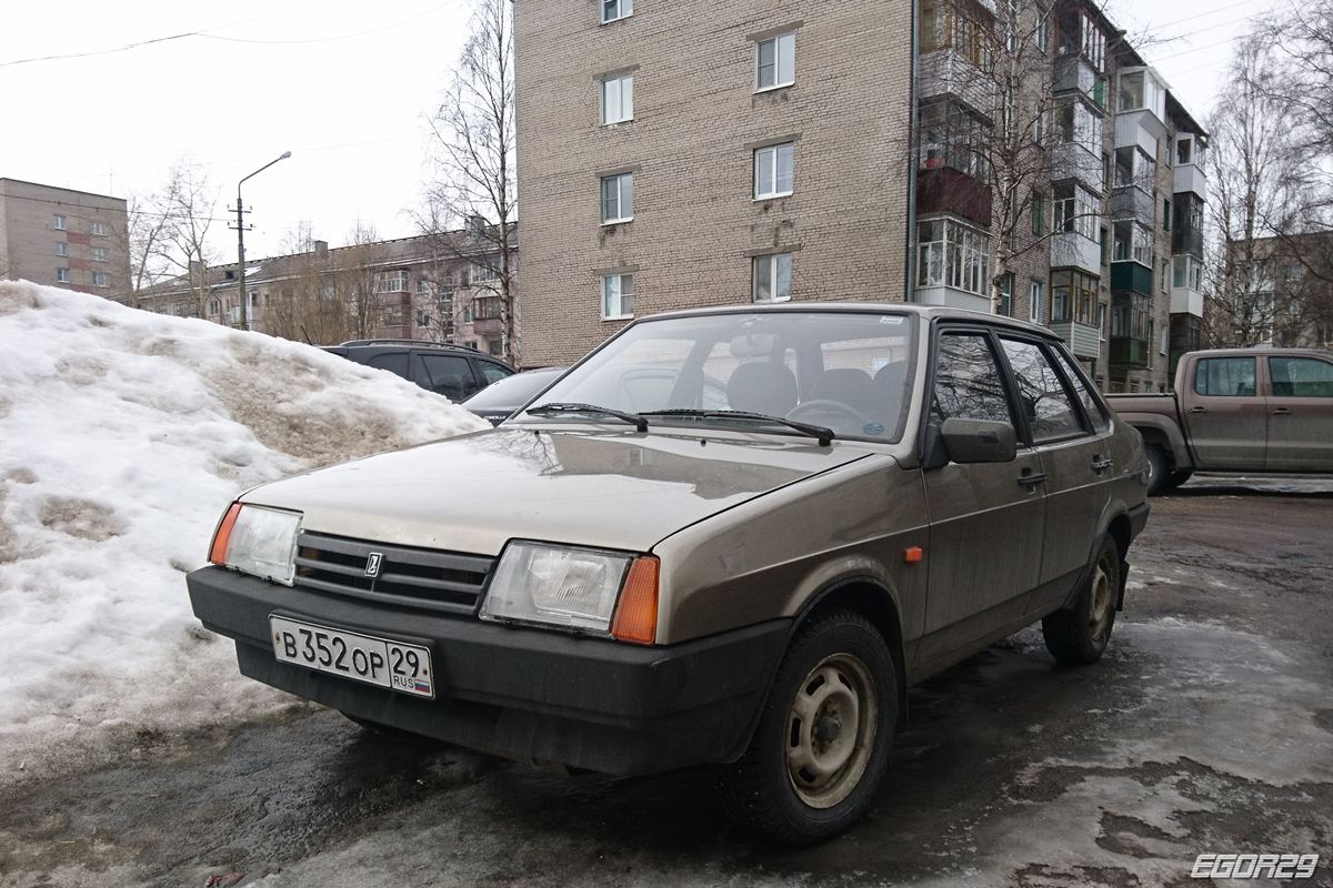 Архангельская область, № В 352 ОР 29 — ВАЗ-21099 '90-04