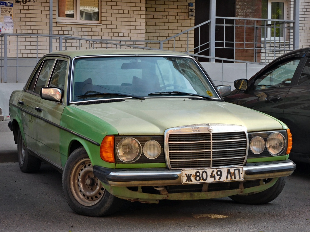 Тамбовская область, № Ж 8049 ЛП — Mercedes-Benz (W123) '76-86