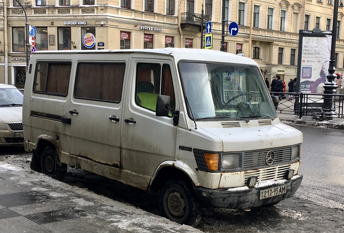 Луганская область, № 217-95 AM — Mercedes-Benz T1 '76-96