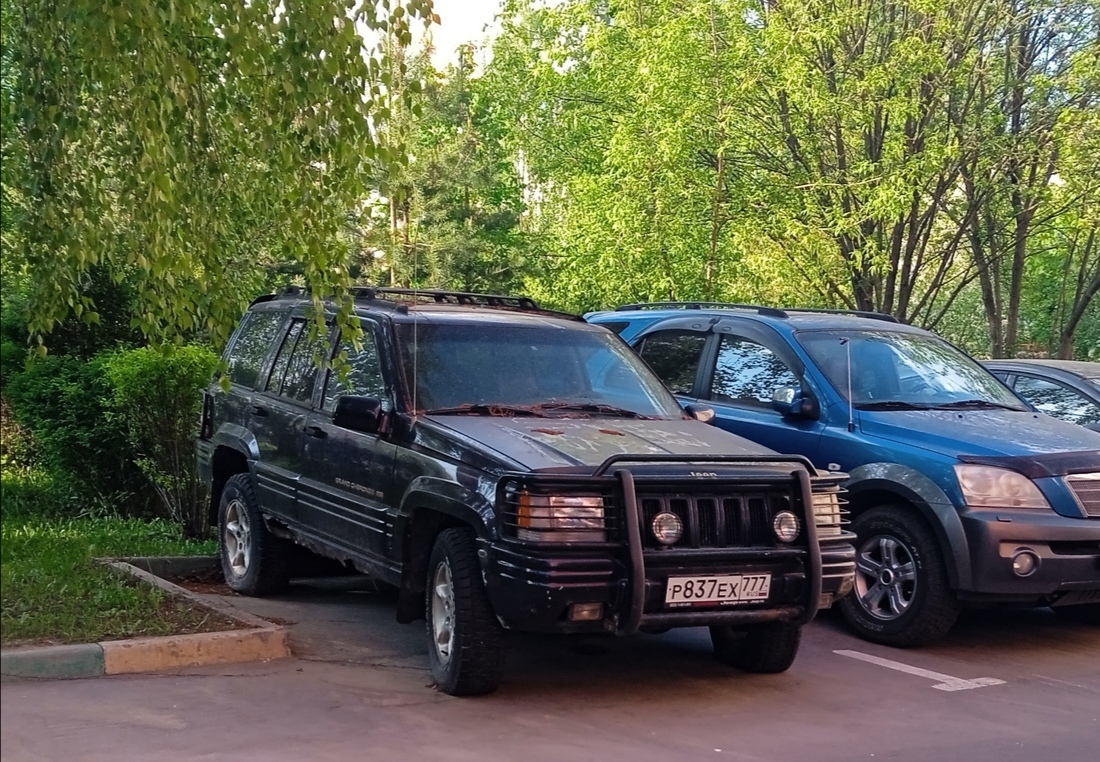 Москва, № Р 837 ЕХ 777 — Jeep Grand Cherokee (ZJ) '92-98
