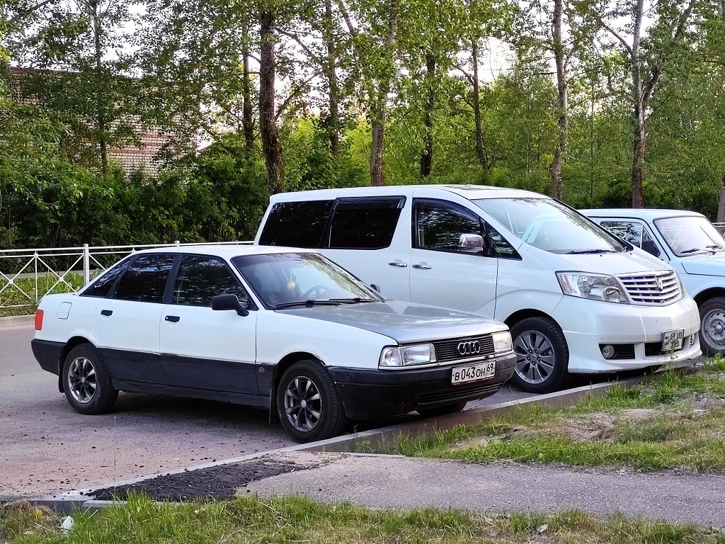 Тверская область, № В 043 ОН 69 — Audi 80 (B3) '86-91