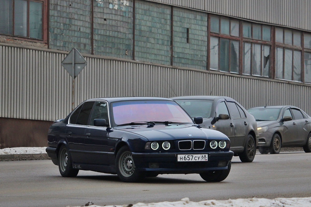 Тамбовская область, № Н 657 СУ 68 — BMW 5 Series (E34) '87-96