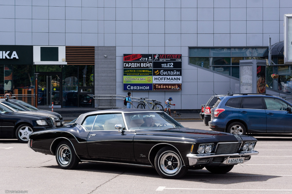 Московская область, № Б 6060 МН — Buick Riviera (3G) '71-73