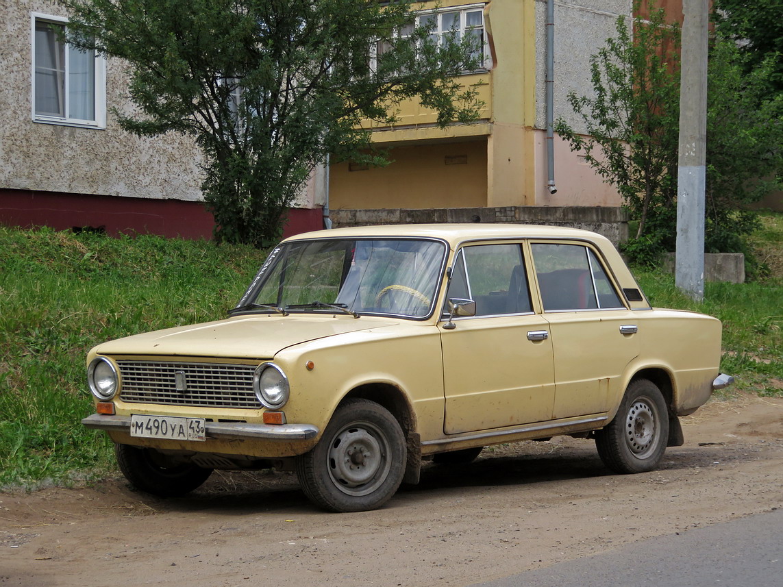 Кировская область, № М 490 УА 43 — ВАЗ-21013 '77-88