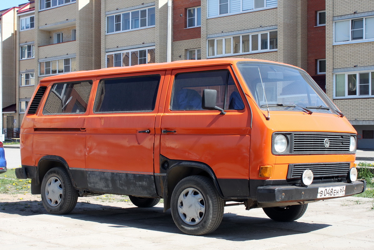 Псковская область, № В 048 ЕН 60 — Volkswagen Typ 2 (Т3) '79-92