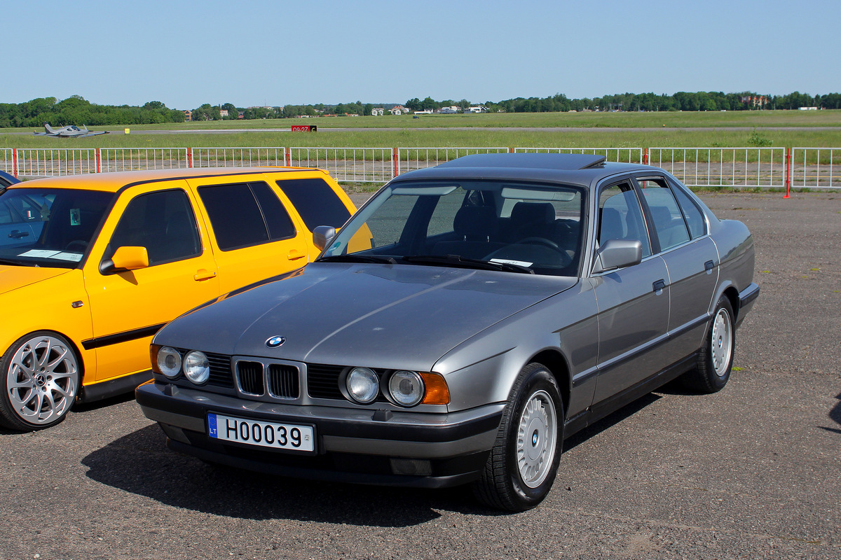 Литва, № H00039 — BMW 5 Series (E34) '87-96; Литва — Retro mugė 2023