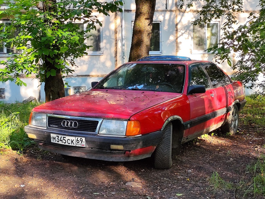Тверская область, № М 345 СК 69 — Audi 100 (C3) '82-91
