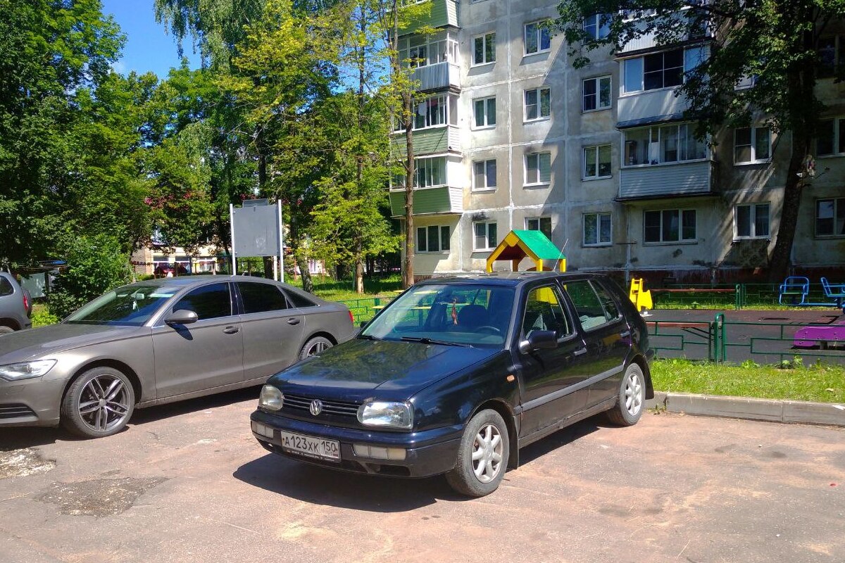 Московская область, № А 123 ХК 150 — Volkswagen Golf III '91-98