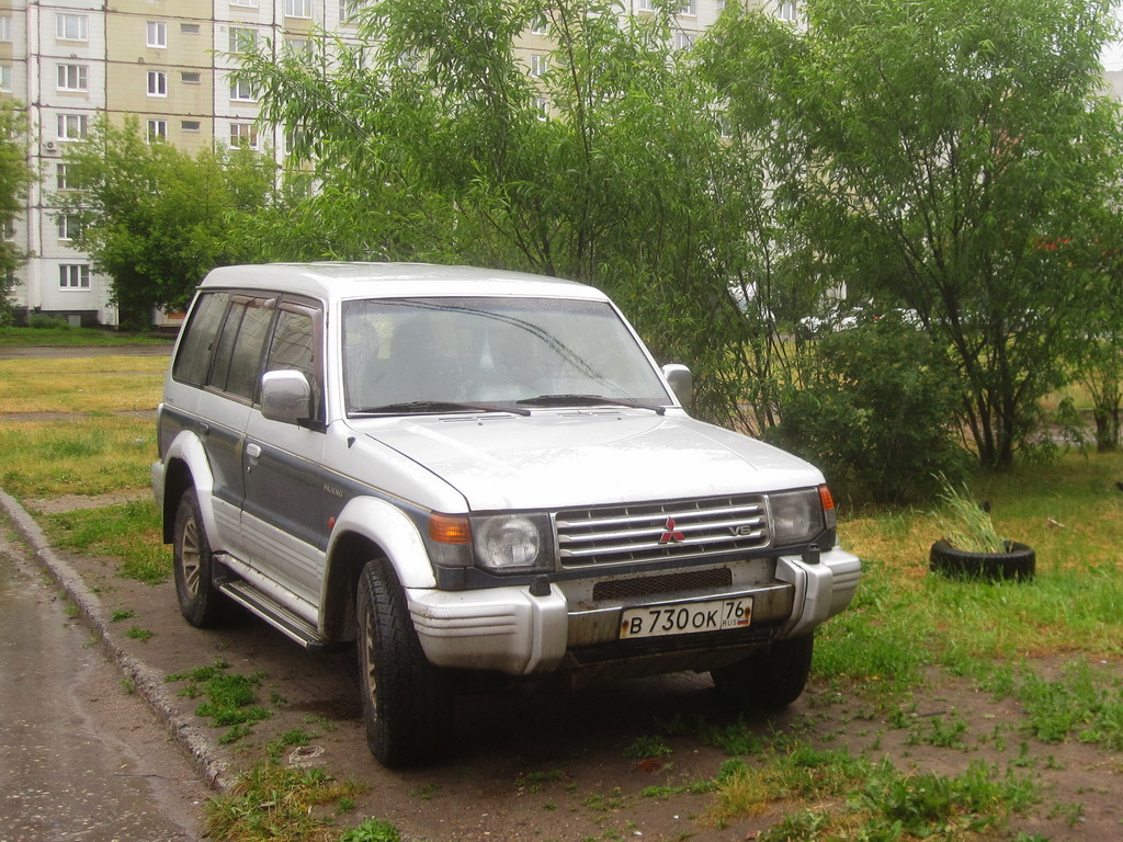 Ярославская область, № В 730 ОК 76 — Mitsubishi Pajero (2G) '91-97