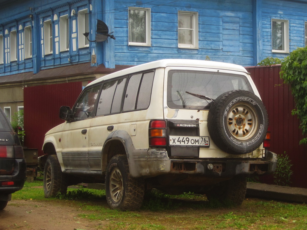 Ярославская область, № Х 449 ОМ 76 — Mitsubishi Pajero (2G) '91-97