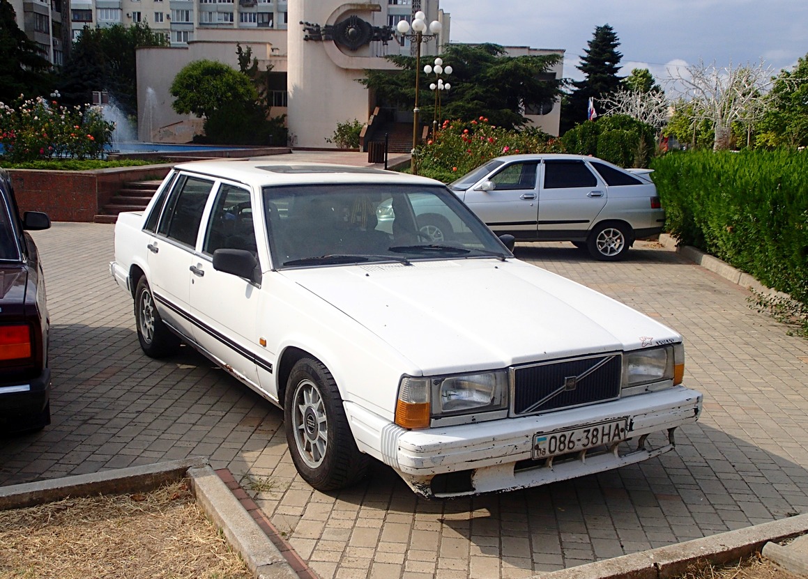 Zaporizhzhya region, # 086-38 НА — Volvo 760 GLE '84-87