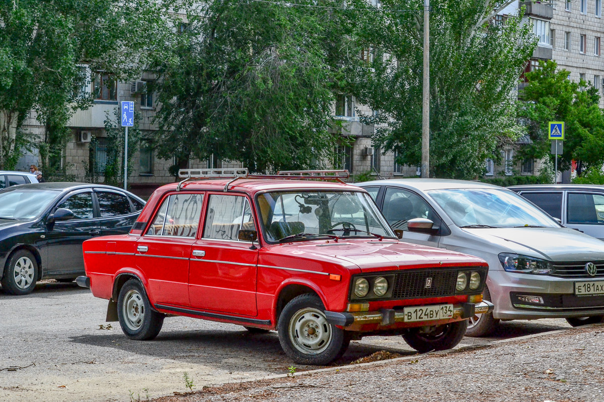 Волгоградская область, № В 124 ВУ 134 — ВАЗ-2106 '75-06