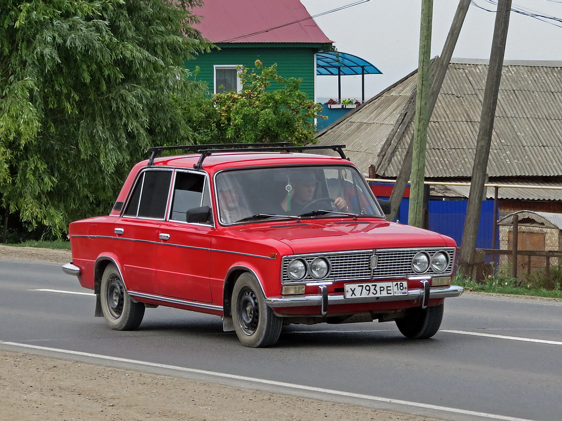 Кировская область, № Х 793 РЕ 18 — ВАЗ-2103 '72-84