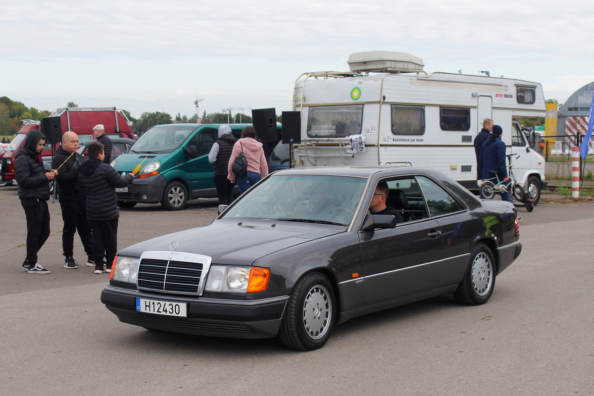 Литва, № H12430 — Mercedes-Benz (C124) '87-96; Литва — Retro mugė 2022 ruduo