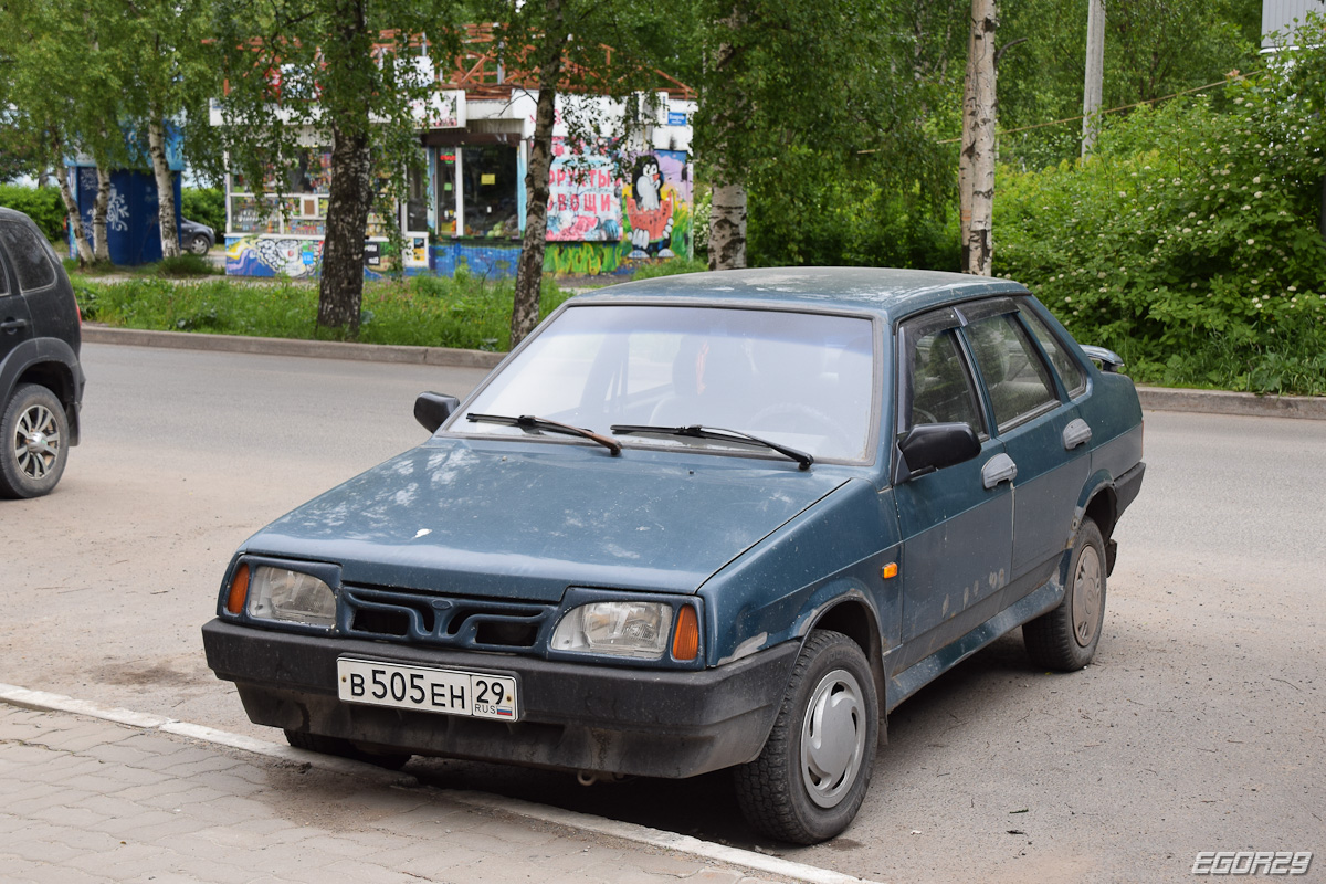 Архангельская область, № В 505 ЕН 29 — ВАЗ-21099 '90-04