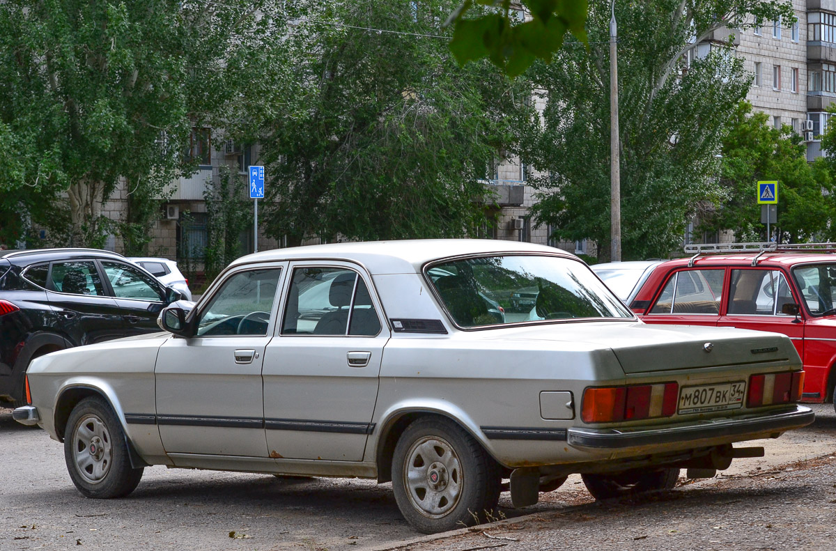 Волгоградская область, № М 807 ВК 34 — ГАЗ-3102 '81-08