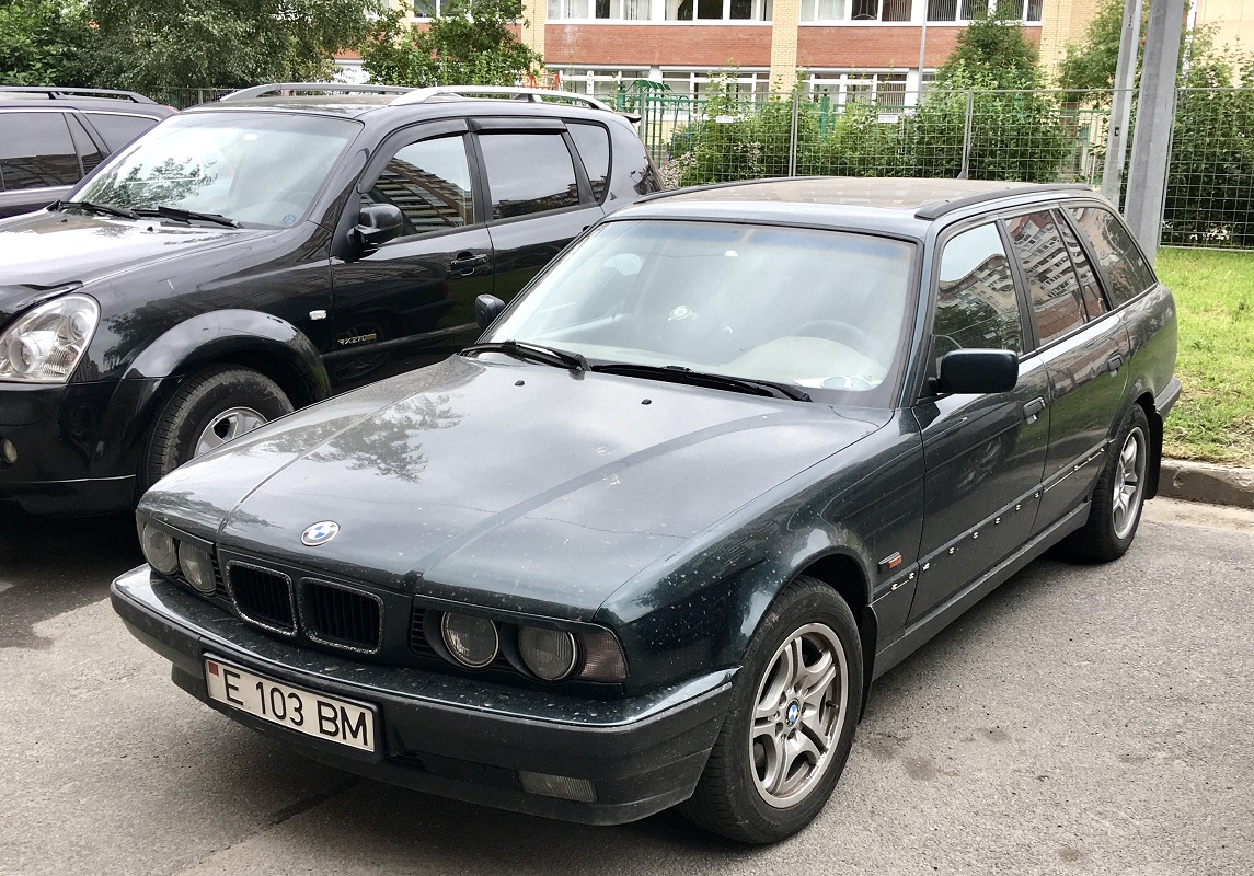 Приднестровье, № Е 103 ВМ — BMW 5 Series (E34) '87-96