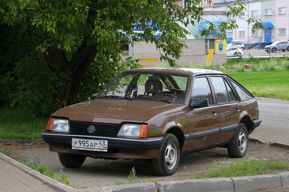Кировская область, № Р 995 АР 43 — Opel Ascona (C) '81-88