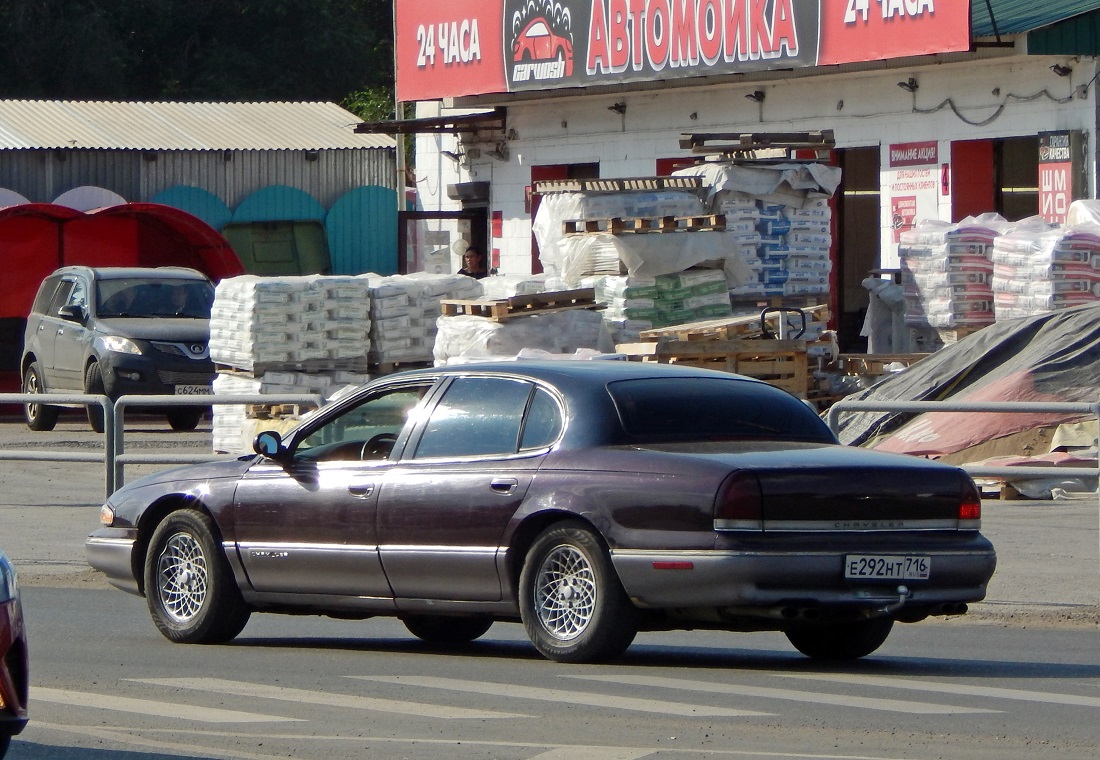 Татарстан, № Е 292 НТ 716 — Chrysler (Общая модель)