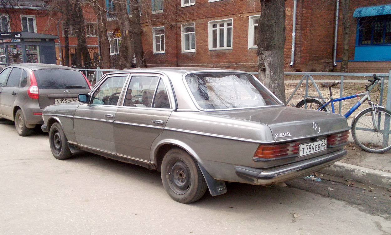 Рязанская область, № Т 784 ЕВ 62 — Mercedes-Benz (W123) '76-86