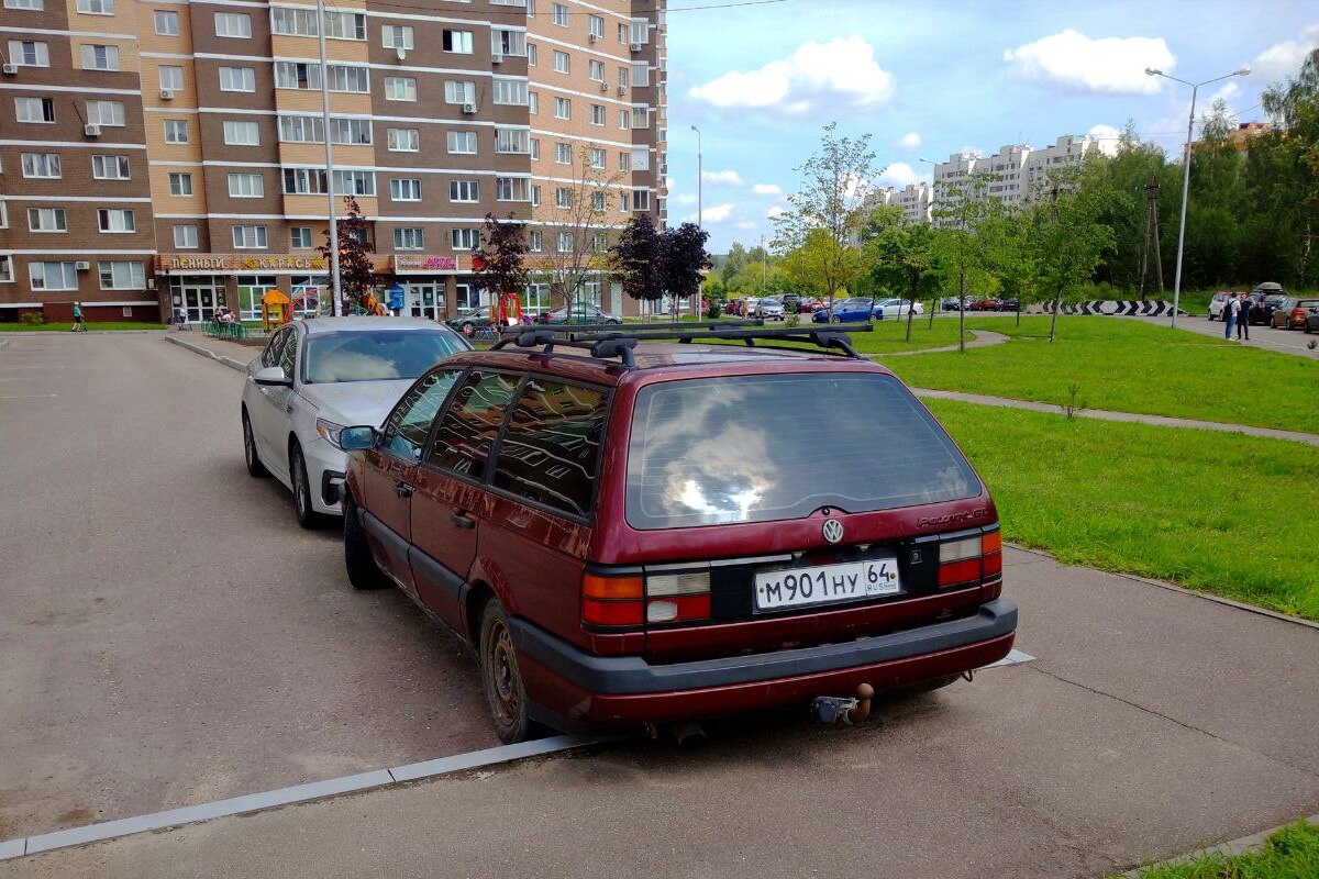 Саратовская область, № М 901 НУ 64 — Volkswagen Passat (B3) '88-93