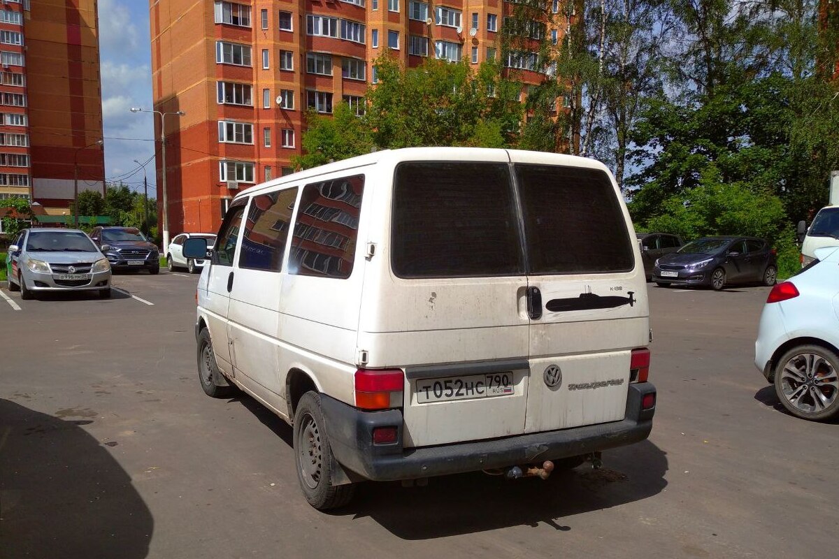 Московская область, № Т 052 НС 790 — Volkswagen Typ 2 (T4) '90-03