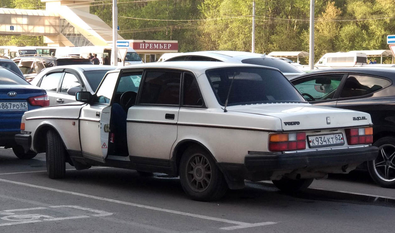 Рязанская область, № К 934 КТ 62 — Volvo 240 GL '86–93