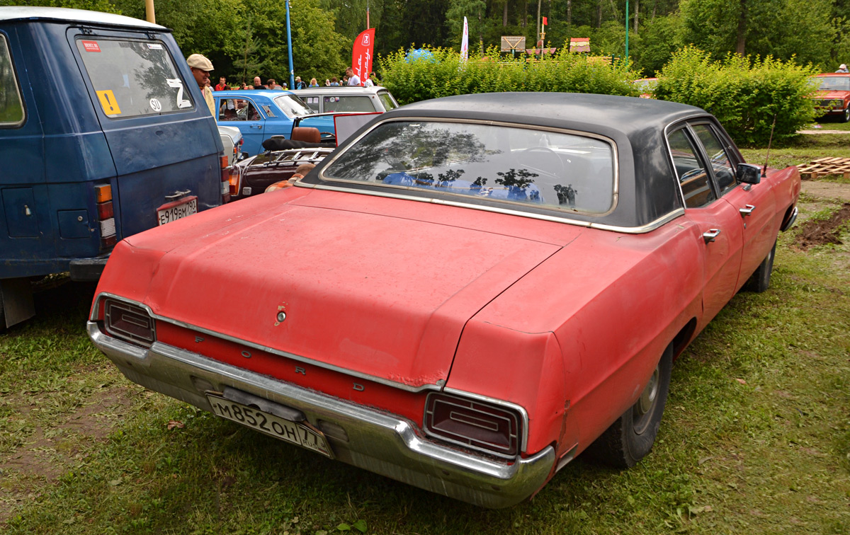 Москва, № М 852 ОН 77 — Ford Custom 500 '64-81; Калужская область — Ретро-Фест "Парковый" 2023