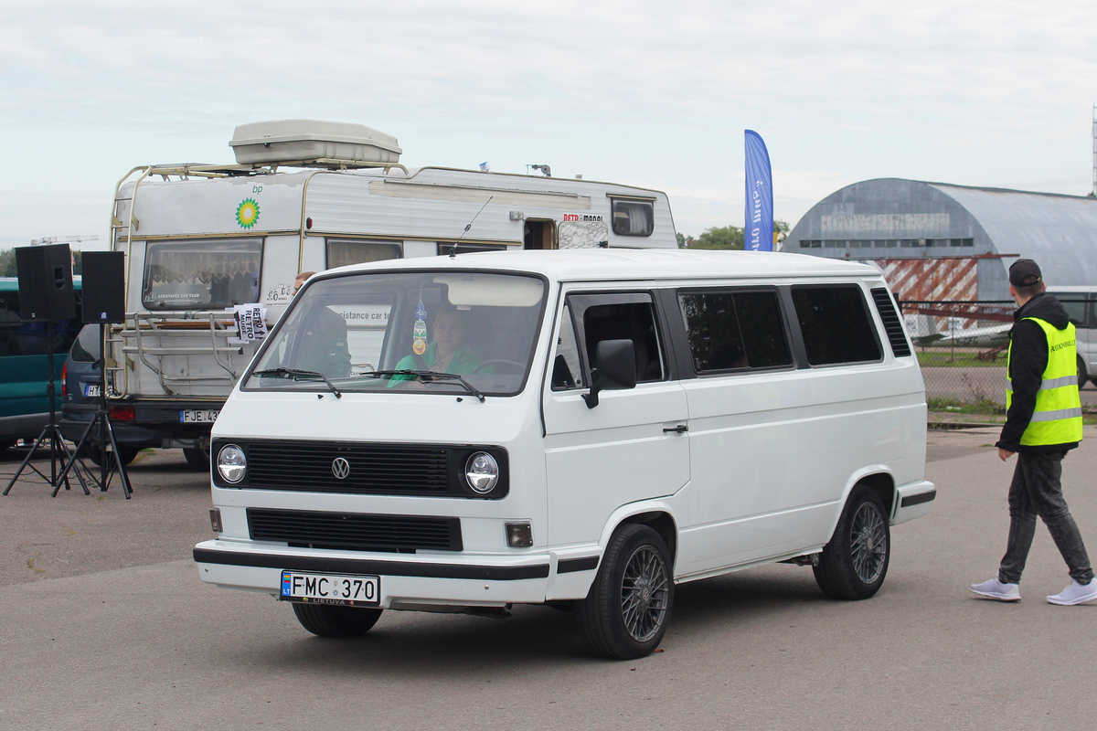 Литва, № FMC 370 — Volkswagen Typ 2 (Т3) '79-92; Литва — Retro mugė 2022 ruduo