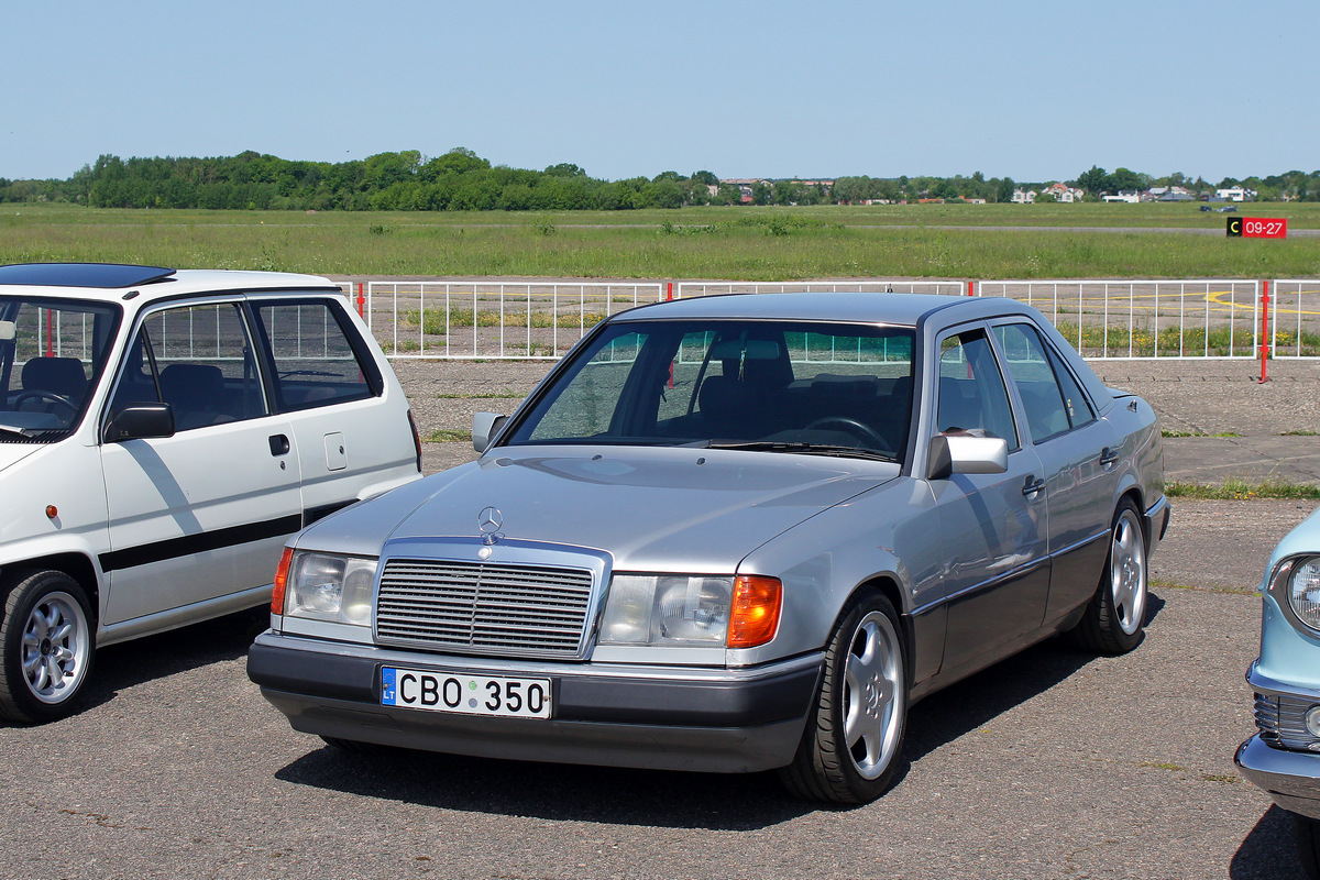 Литва, № CBO 350 — Mercedes-Benz (W124) '84-96; Литва — Retro mugė 2023