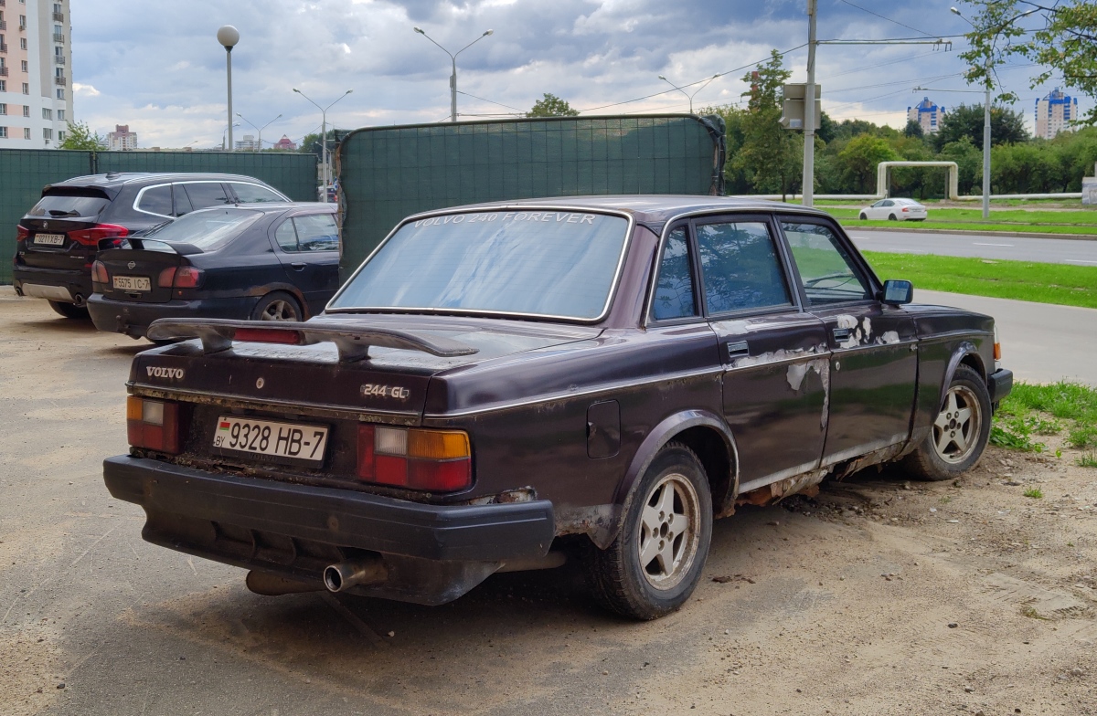 Минск, № 9328 НВ-7 — Volvo 240 GL '86–93