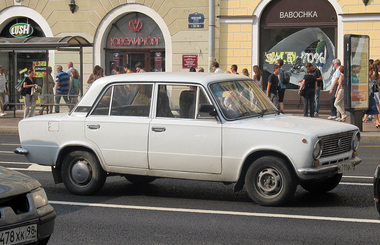 Санкт-Петербург, № К 711 ВК 98 — ВАЗ-21013 '77-88