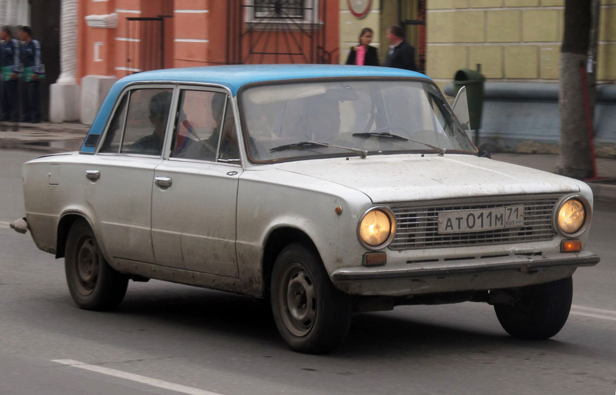 Тульская область, № АТ 011 М 71 — ВАЗ-21011 '74-83