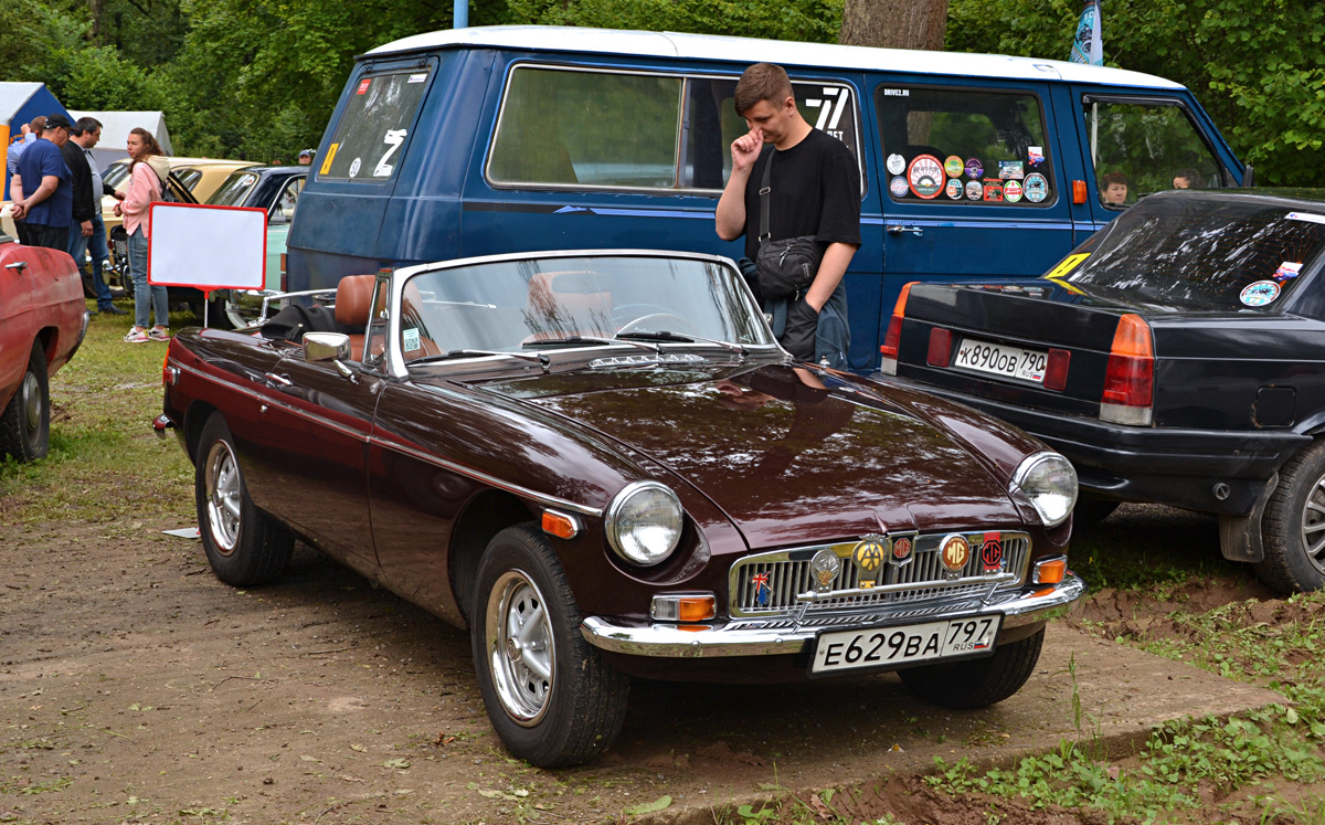 Москва, № Е 629 ВА 797 — MG MGB GT '65-80; Калужская область — Ретро-Фест "Парковый" 2023