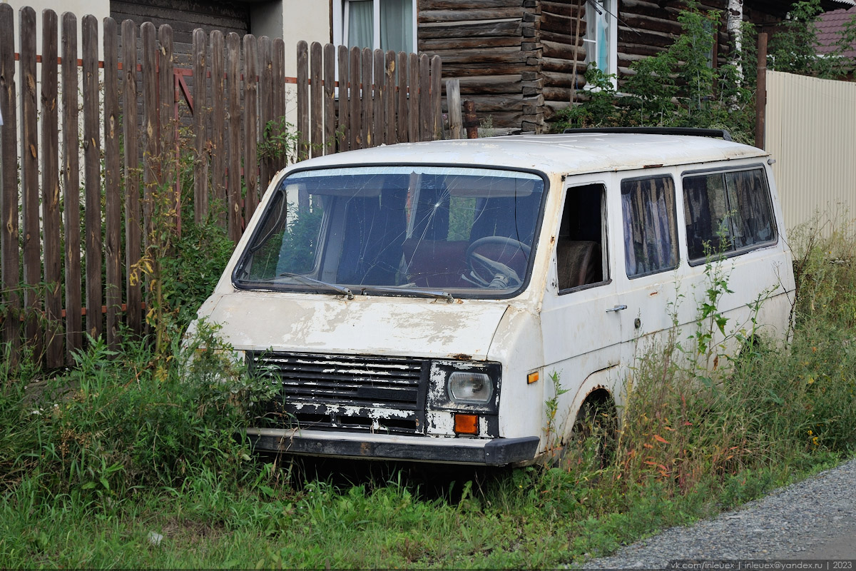 Новосибирская область, № Р 306 ТХ 54 — РАФ-22038-02 Латвия '94-97