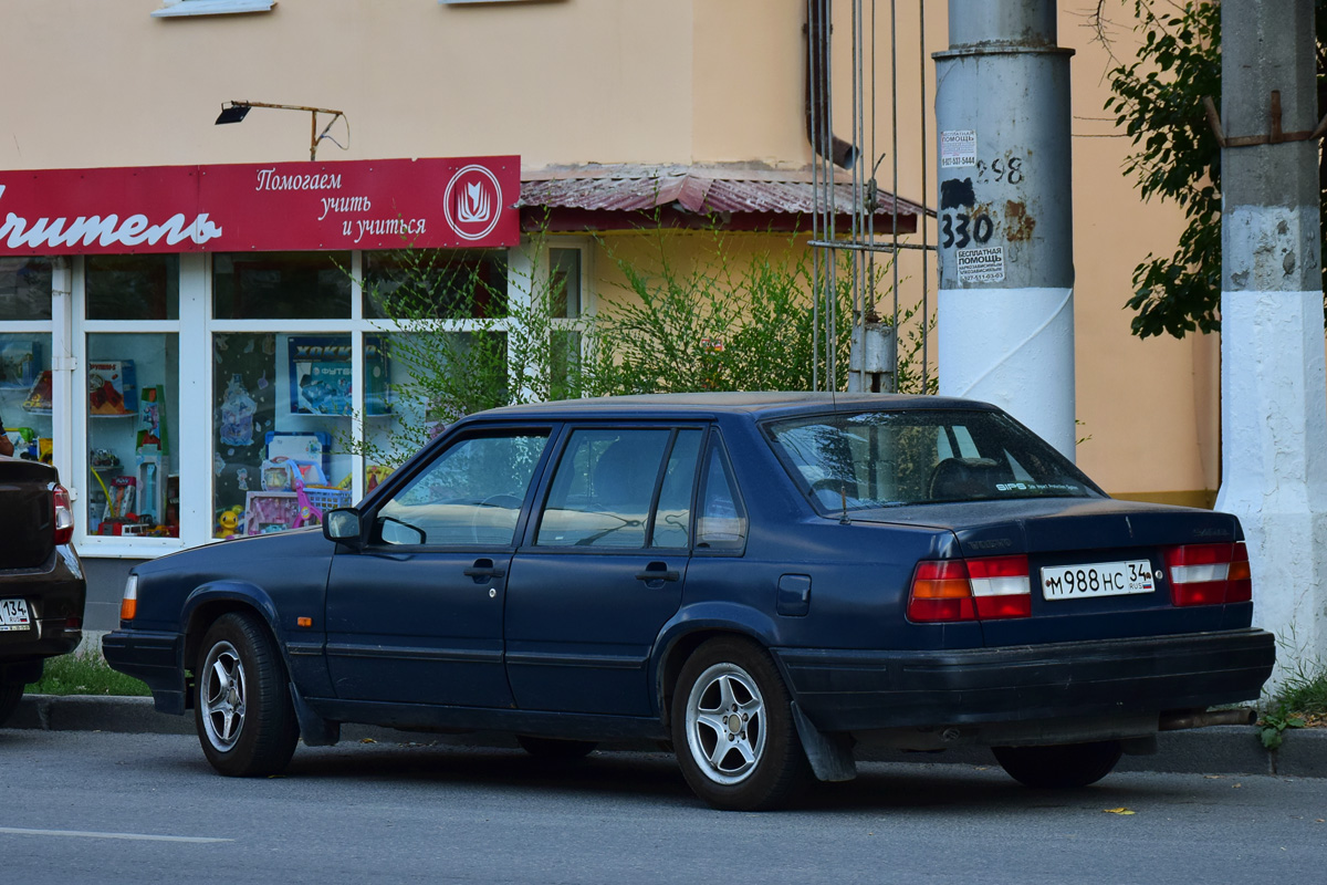 Волгоградская область, № М 988 НС 34 — Volvo 940 '90-98