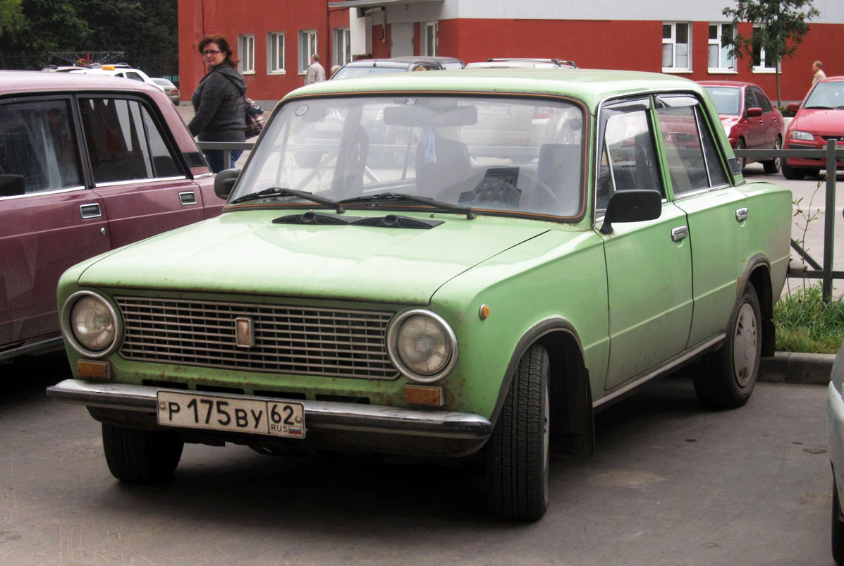 Рязанская область, № Р 175 ВУ 62 — ВАЗ-21013 '77-88