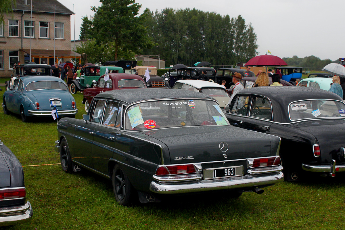 Эстония, № I 963 — Mercedes-Benz (W111/W112) '59-71; Литва — Nesenstanti klasika 2023