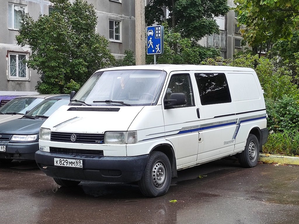 Тверская область, № К 829 ММ 69 — Volkswagen Typ 2 (T4) '90-03