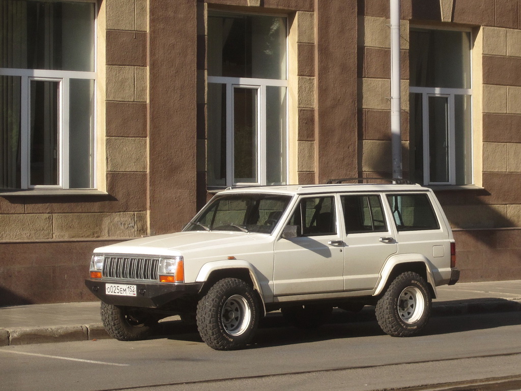 Нижегородская область, № О 025 ЕМ 152 — Jeep Cherokee (XJ) '84-01