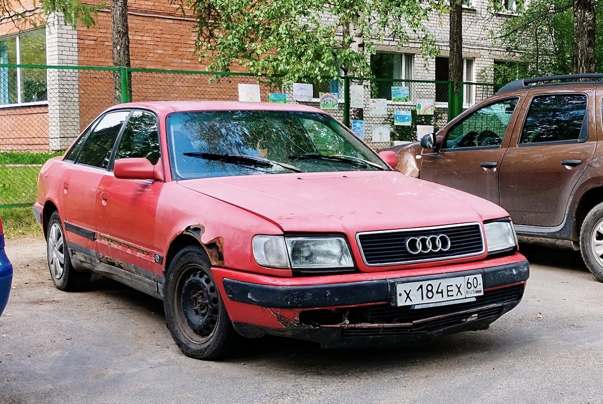 Псковская область, № Х 184 ЕХ 60 — Audi 100 (C4) '90-94