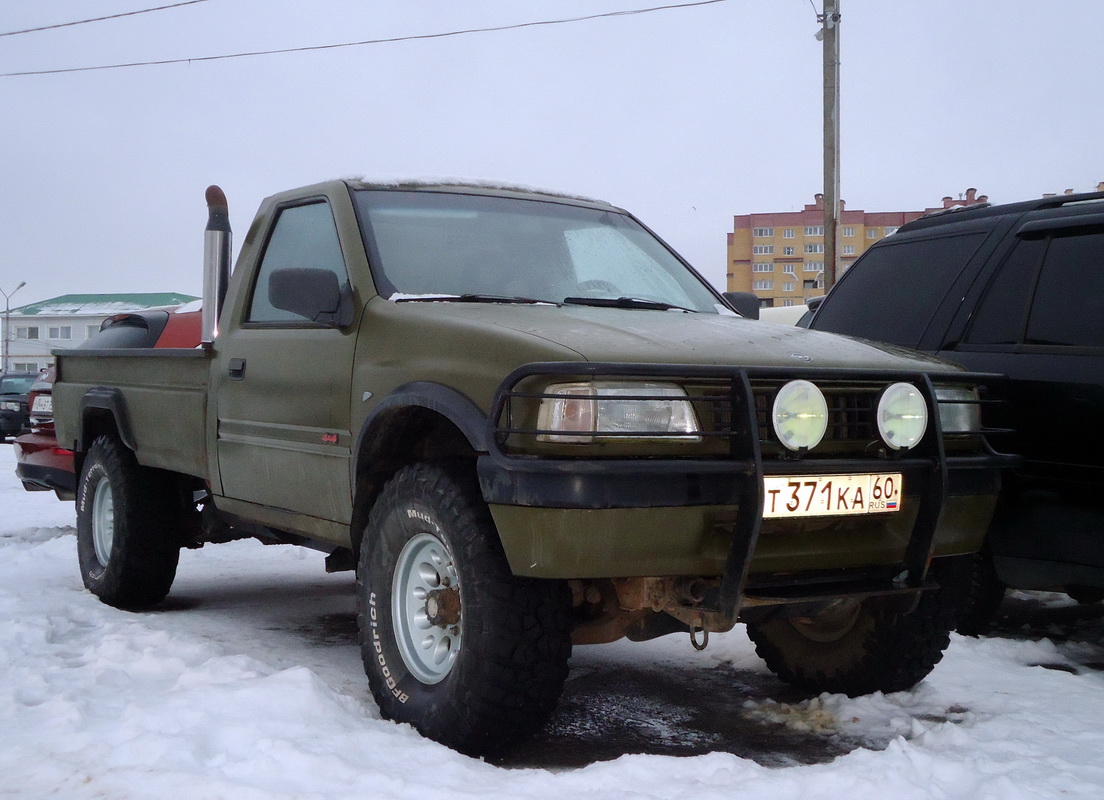 Псковская область, № Т 371 КА 60 — Opel Frontera (A) '91-98
