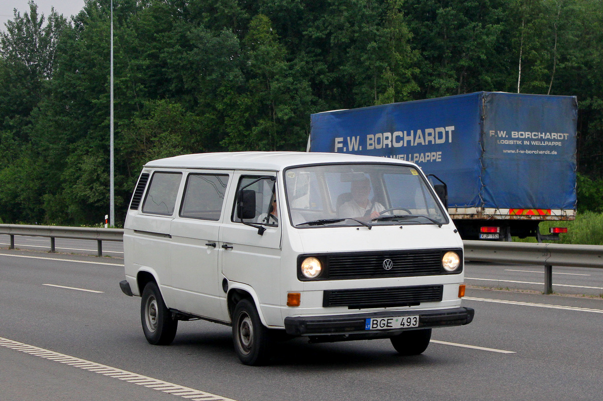 Литва, № BGE 493 — Volkswagen Typ 2 (Т3) '79-92