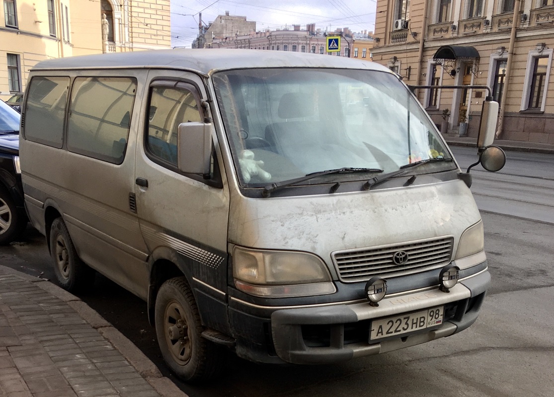 Санкт-Петербург, № А 223 НВ 98 — Toyota Hiace (H100) '89-04