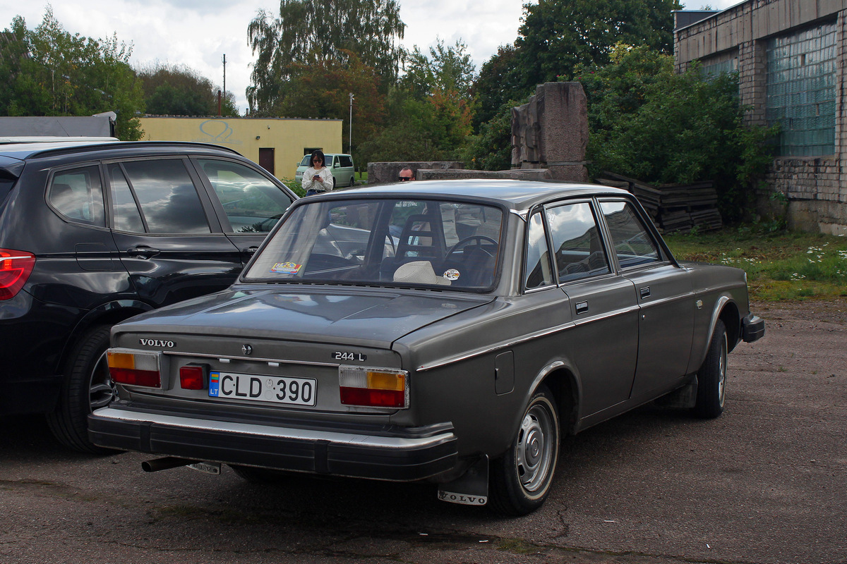 Литва, № CLD 390 — Volvo 244 GL '78-79; Литва — Retro mugė 2023 ruduo